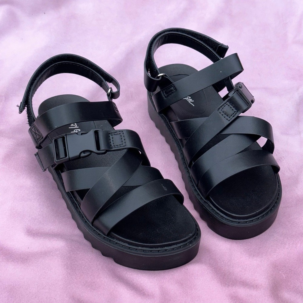 Nasty Gal Womens Black Strappy Platform Sandals Buckle Utility Flatform Size 7